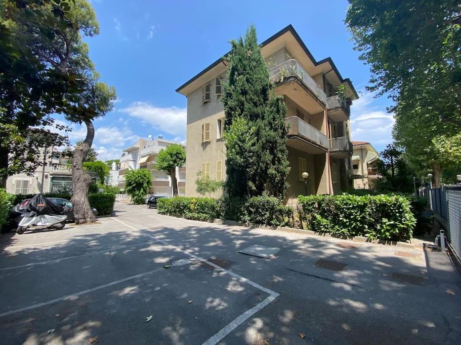 Ampio Appartamento In Posizione Strategica Rimini Dış mekan fotoğraf